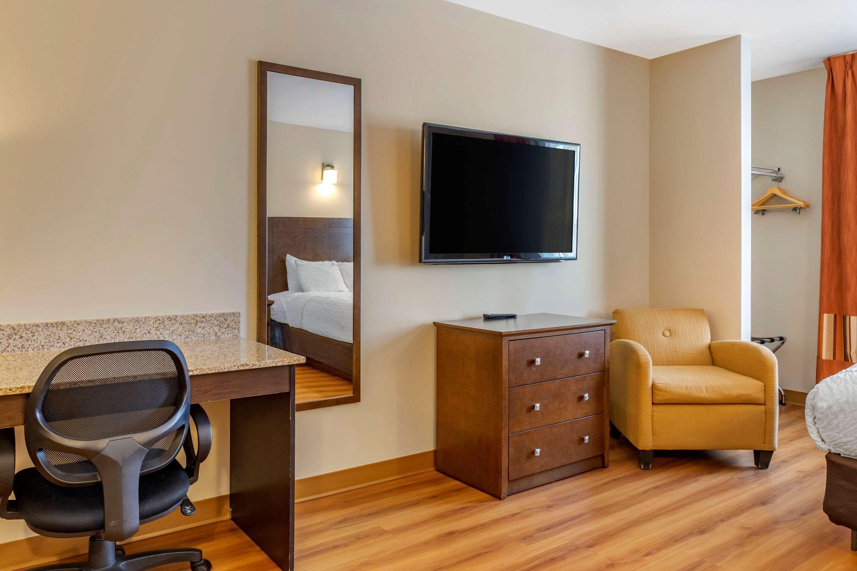Quality Inn & Suites Winkler Ngoại thất bức ảnh