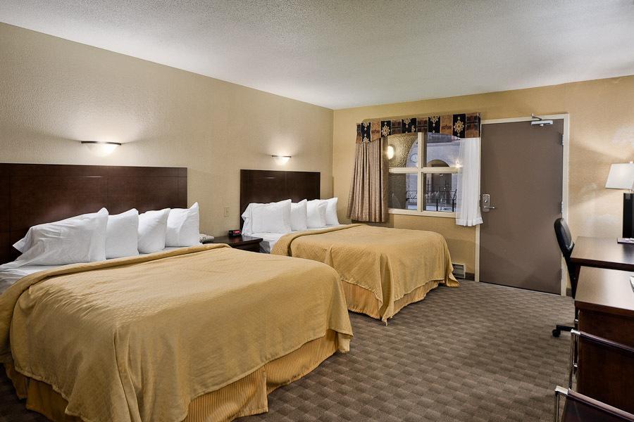 Quality Inn & Suites Winkler Ngoại thất bức ảnh