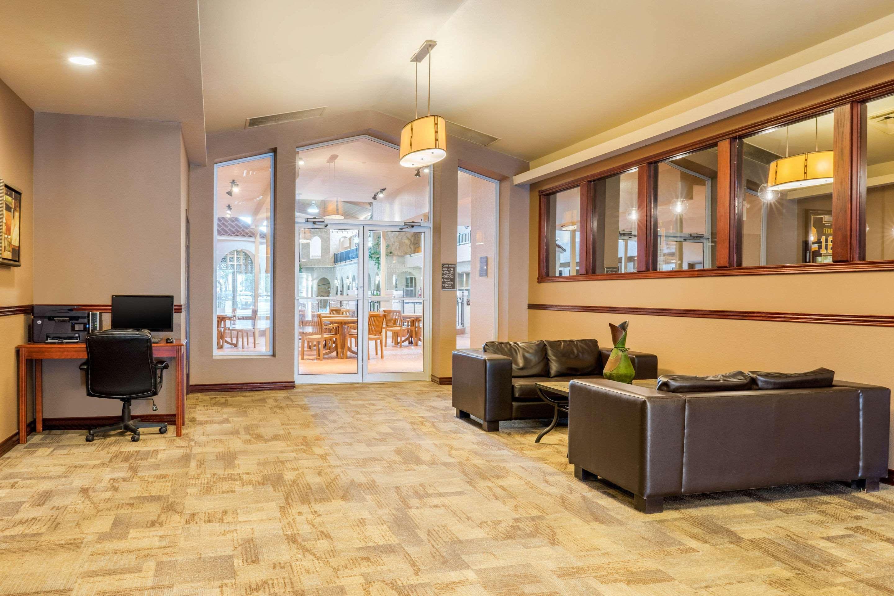 Quality Inn & Suites Winkler Ngoại thất bức ảnh