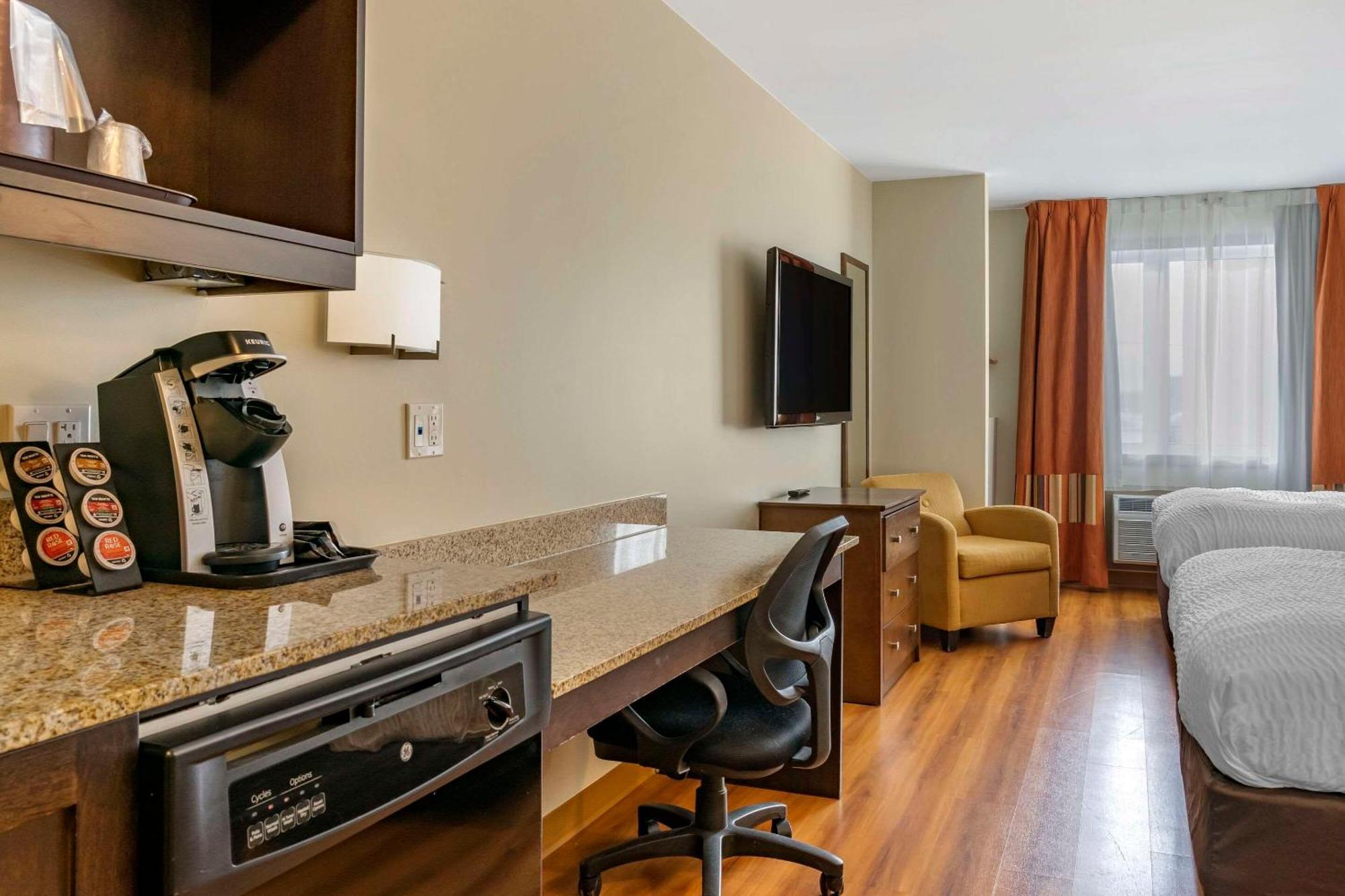 Quality Inn & Suites Winkler Ngoại thất bức ảnh